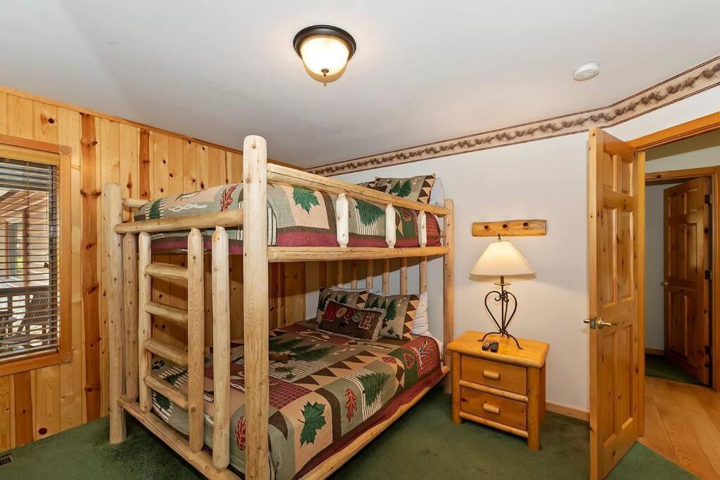 Teakwood - 3-Br Spa, Fire Pit, Quiet, Ac, Centrally Located Villa Big Bear Lake Luaran gambar