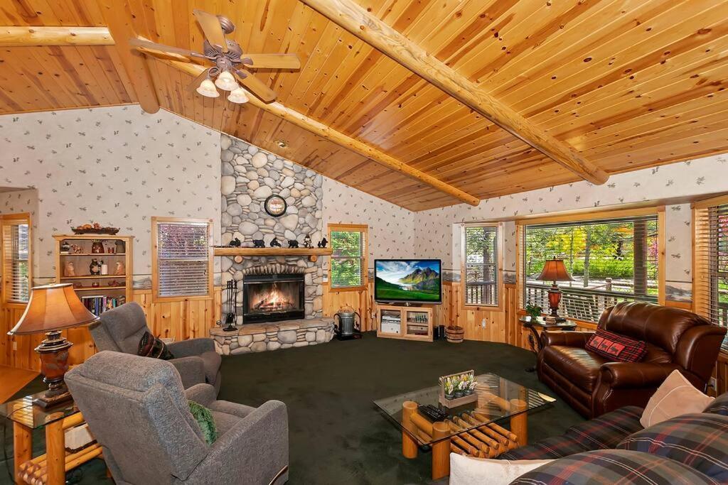 Teakwood - 3-Br Spa, Fire Pit, Quiet, Ac, Centrally Located Villa Big Bear Lake Luaran gambar